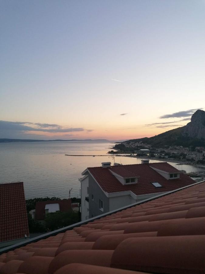 Geek Apartment Omiš Exterior foto